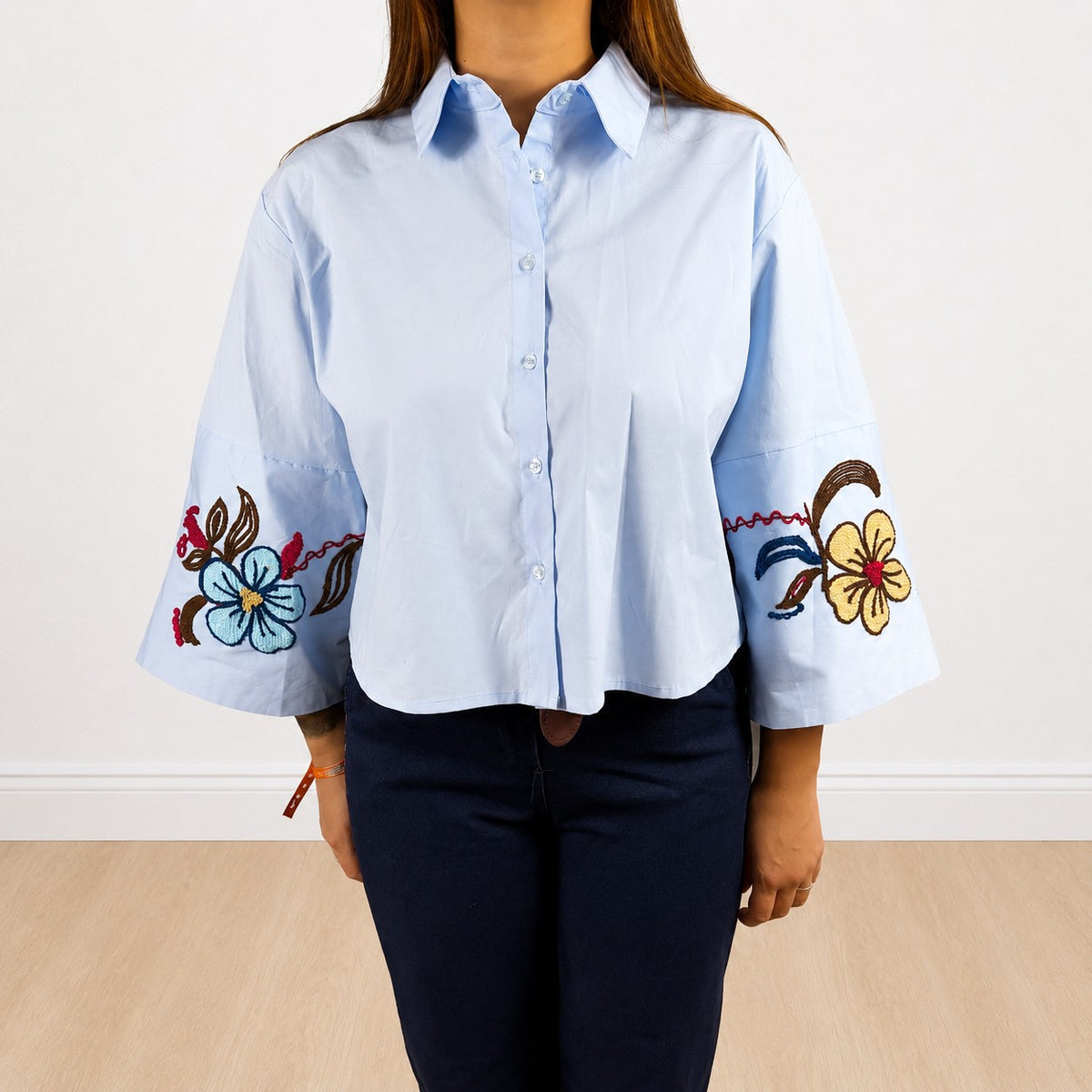 Camicia manica ricamata Azzurro