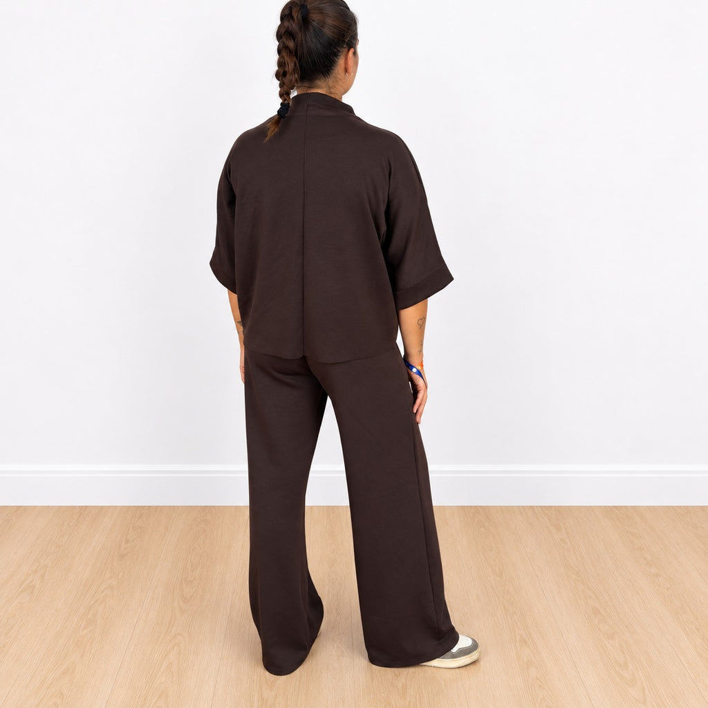set pantalone e casacca Marrone
